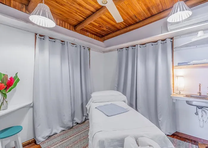 Hotel Guiones