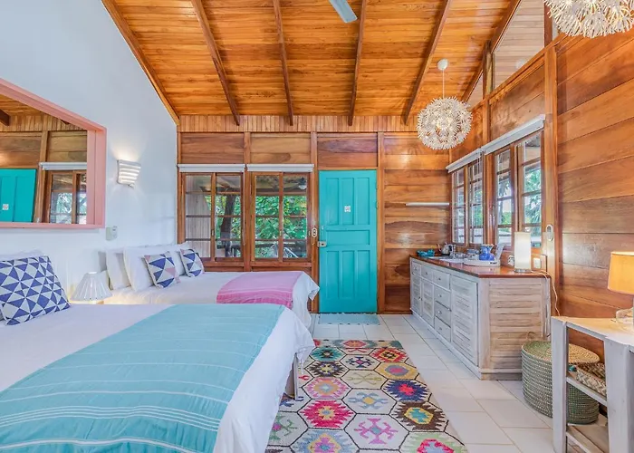 Guiones Hotel Nosara